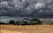 TONY HOWES - -Storm brewing-